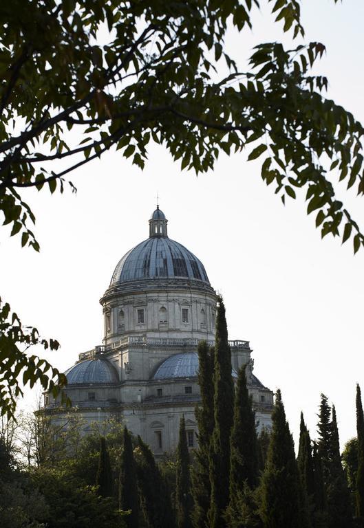 Il Ghiottone Umbro Bed & Breakfast Todi Bagian luar foto
